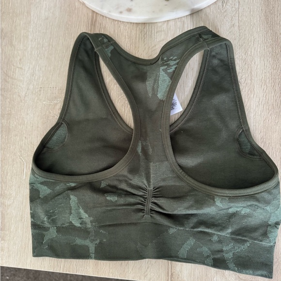 Gymshark Olive Camo Sports Bra - Picture 4 of 5